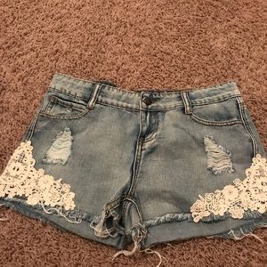 Denim shorts with Lace